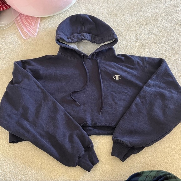 Champion Tops - cropped navy blue oversized champion hoodie sweatshirt